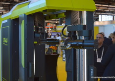 The GRoW tomato harvest robot in the Robot Arena. Tomato harvesting robot GRoW will officially be introduced at GreenTech (hortidaily.com)